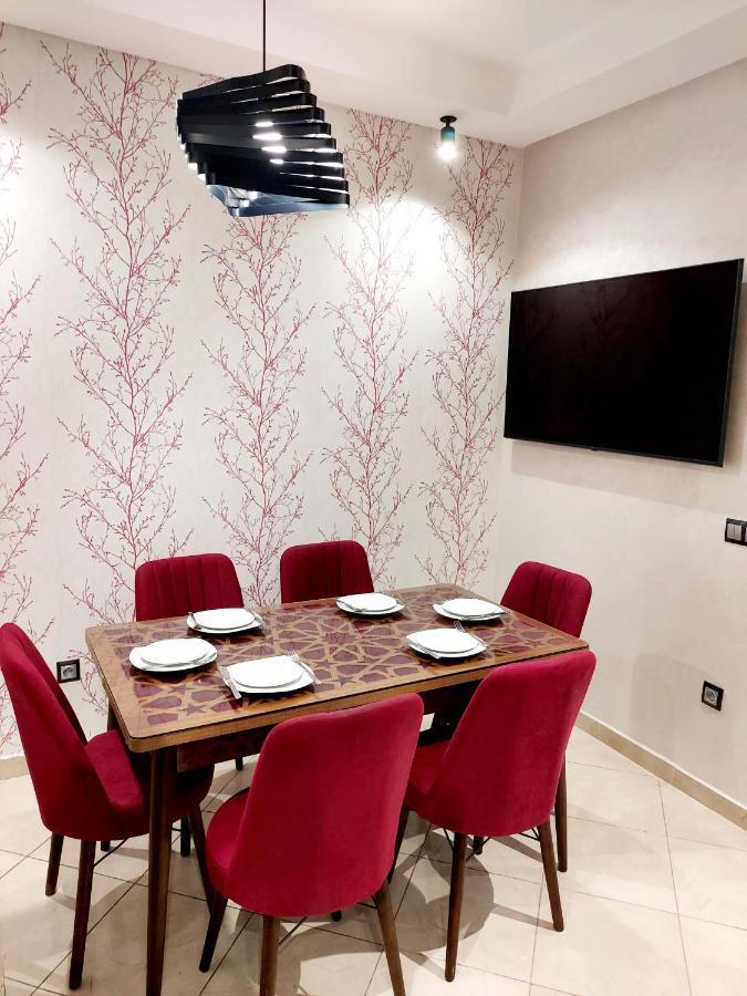Modern Apartment Opposite The Hassan2 Mosque, Very Well Equipped And Stylish, 85 M2 With Gym And Direct Sea View With Underground Garage , Prohibits Unmarried Couples Of Arab Origin Casablanca Exterior foto